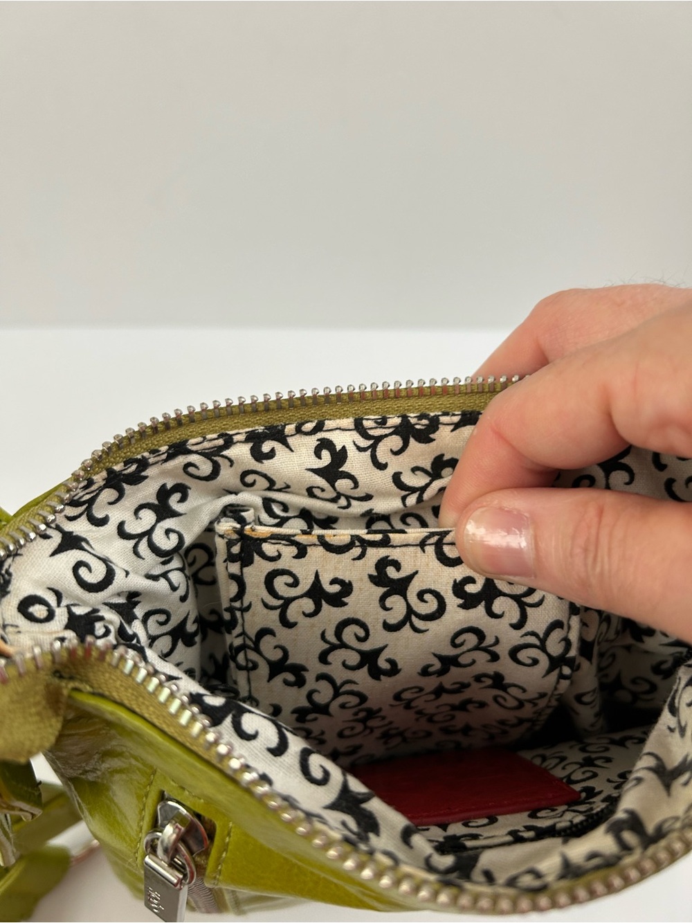 Hobo The Original - Green Leather Crossbody Bag - Picture 16 of 16